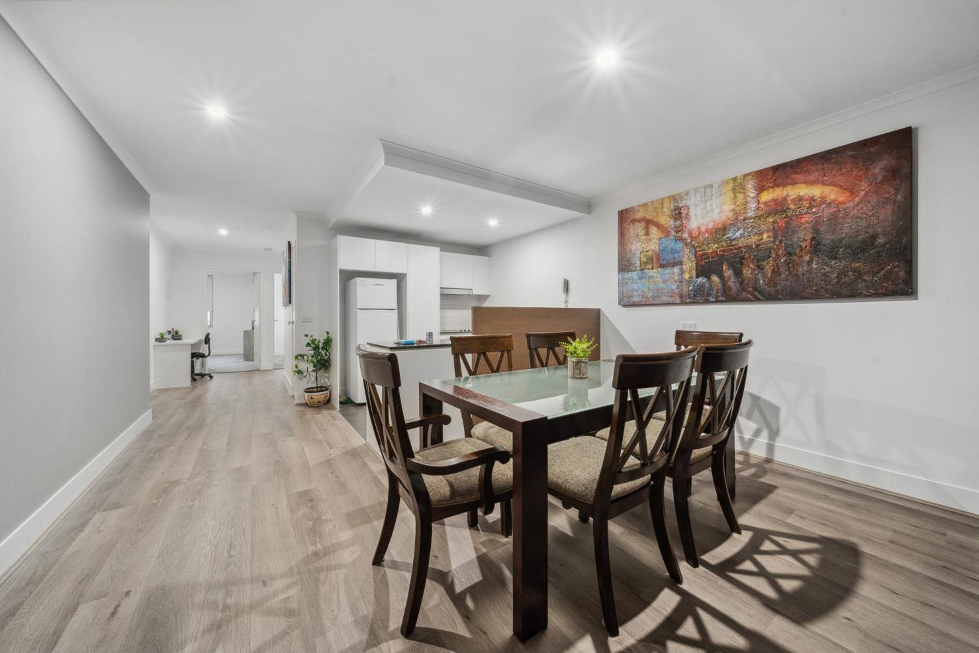 Convenient 2-bed With Pool By Parks & Amenities * Canberra