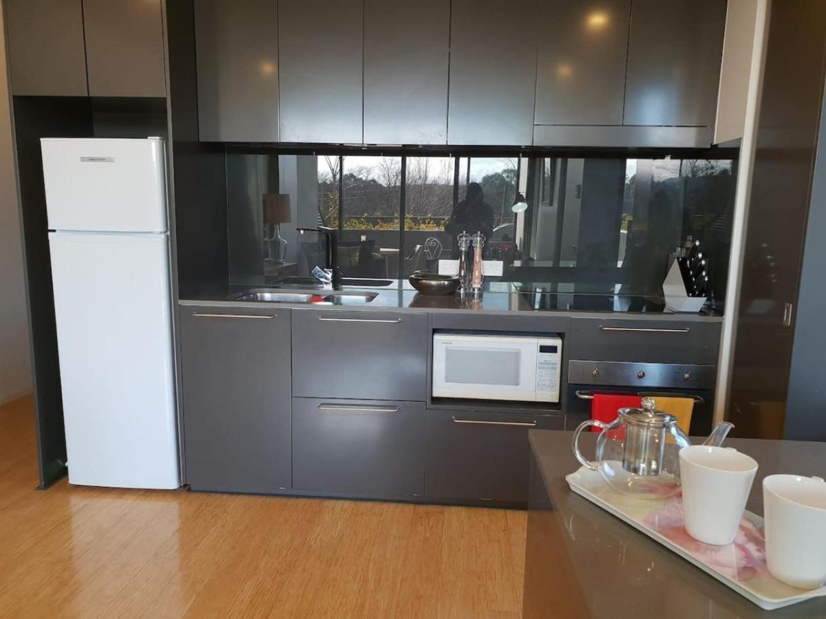Modern - Prime Location With Heated Pool Apartment *