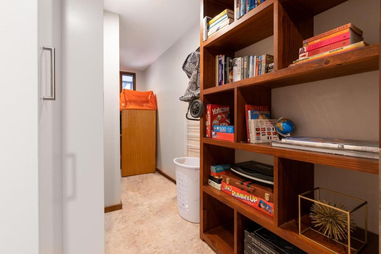 Charming Two-story 2br Townhouse In Braddon Holiday home