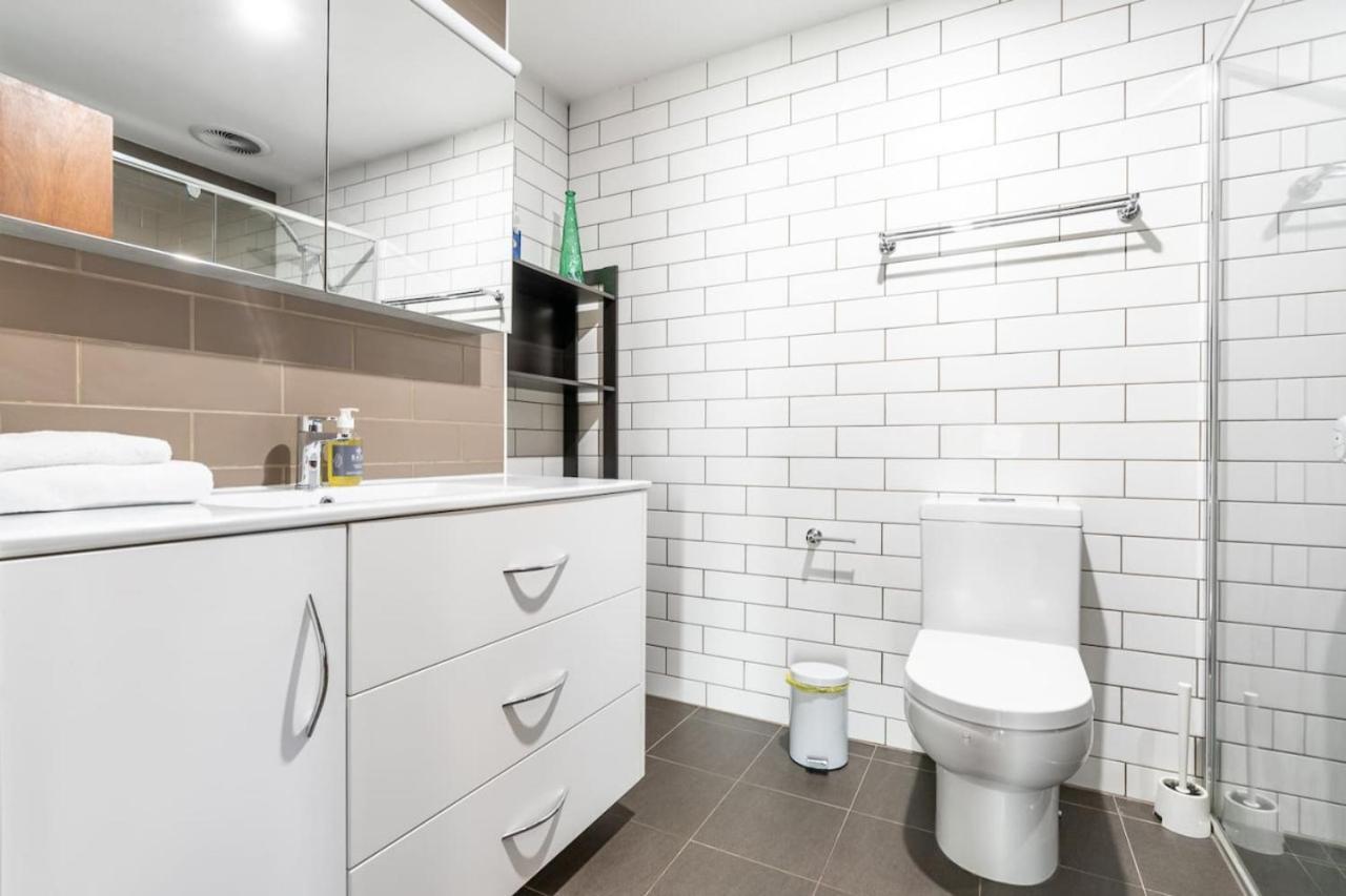 Charming Two-story 2br Townhouse In Braddon Holiday home *