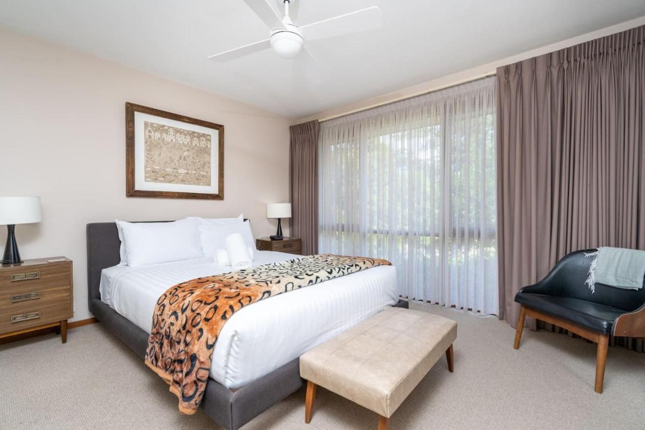 Holiday home Charming Two-story 2br Townhouse In Braddon