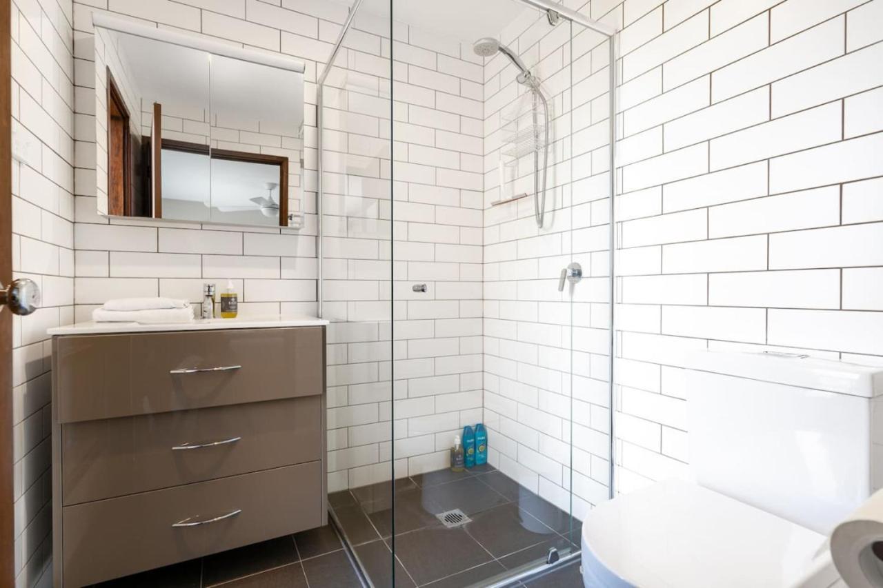 Charming Two-story 2br Townhouse In Braddon Holiday home *