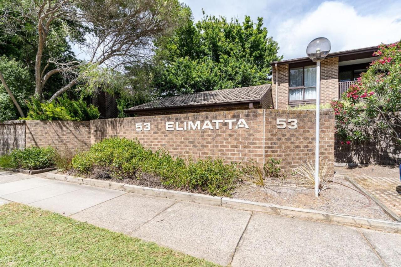 Holiday home Charming Two-story 2br Townhouse In Braddon *