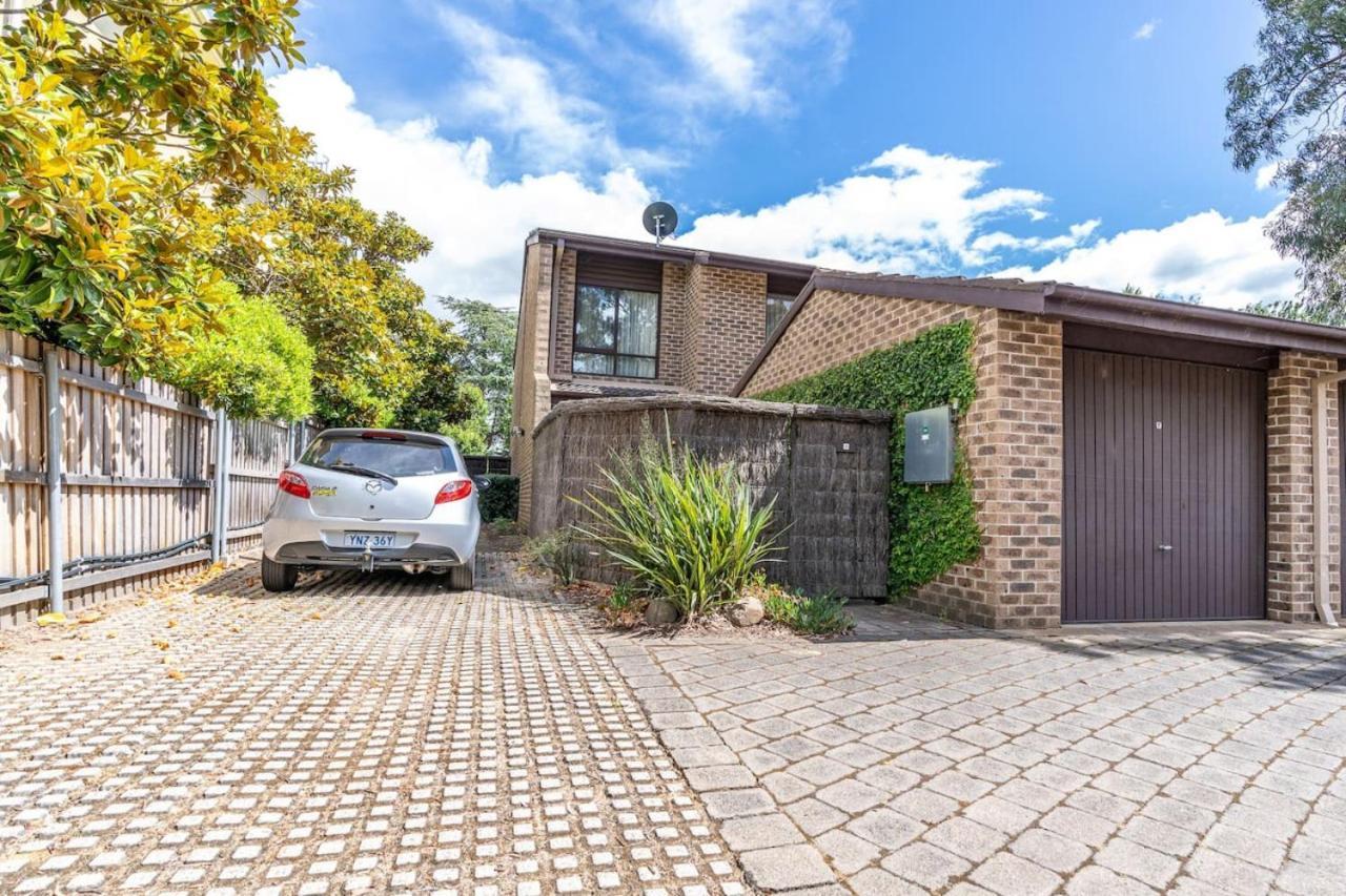 Holiday home Charming Two-story 2br Townhouse In Braddon *