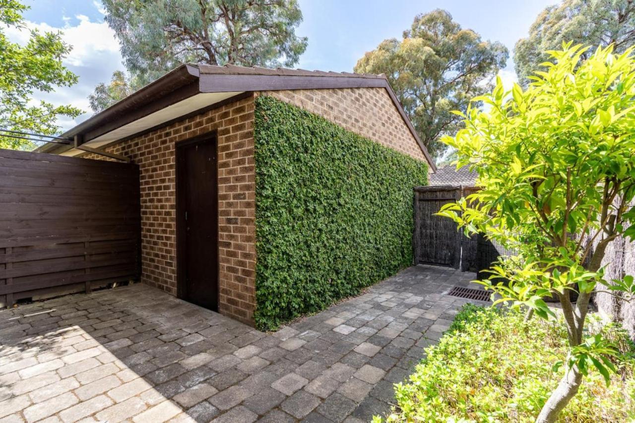 Charming Two-story 2br Townhouse In Braddon Holiday home Canberra