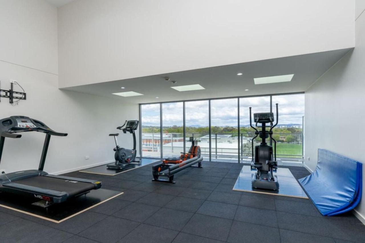 Modern 1br With Pool Gym And Bbq Access Apartment