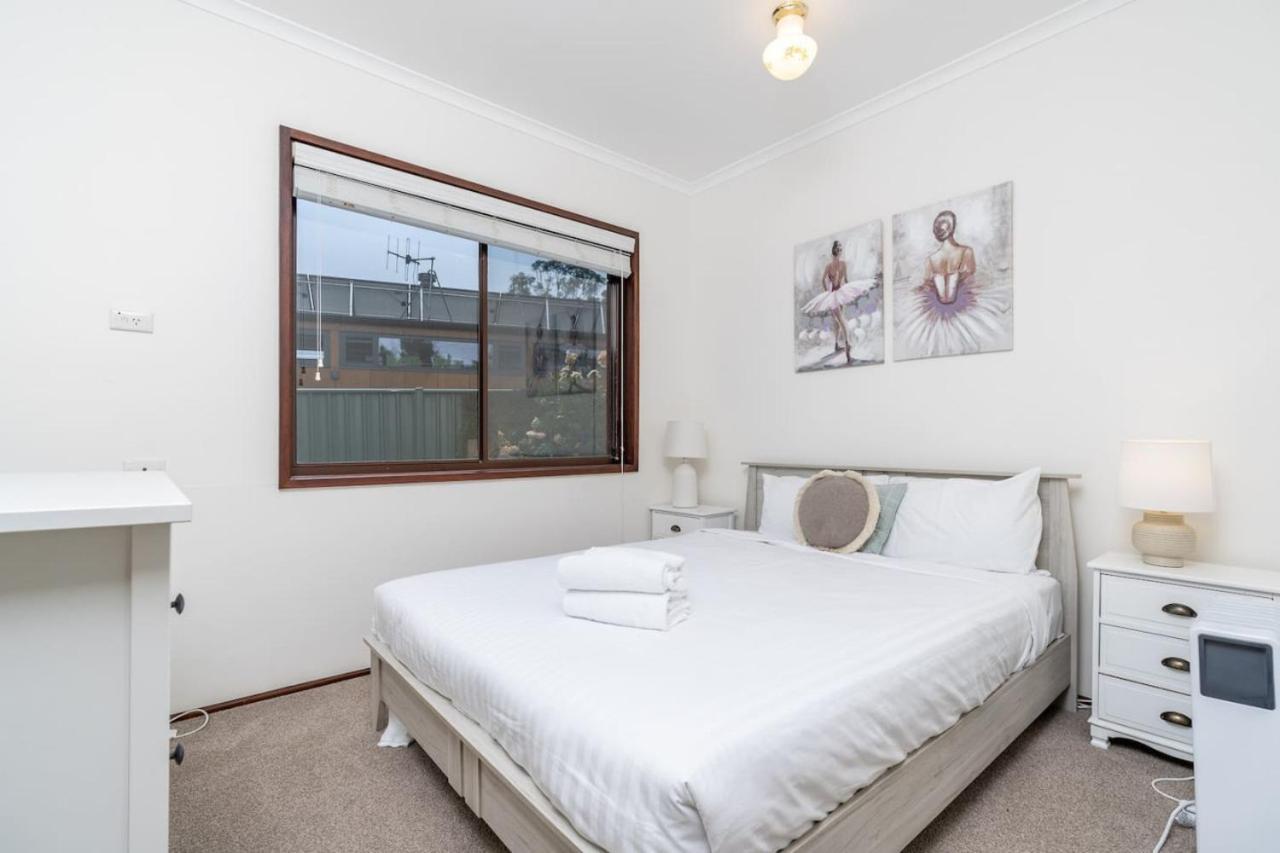 Beautifully Renovated Inner North Holiday home Canberra