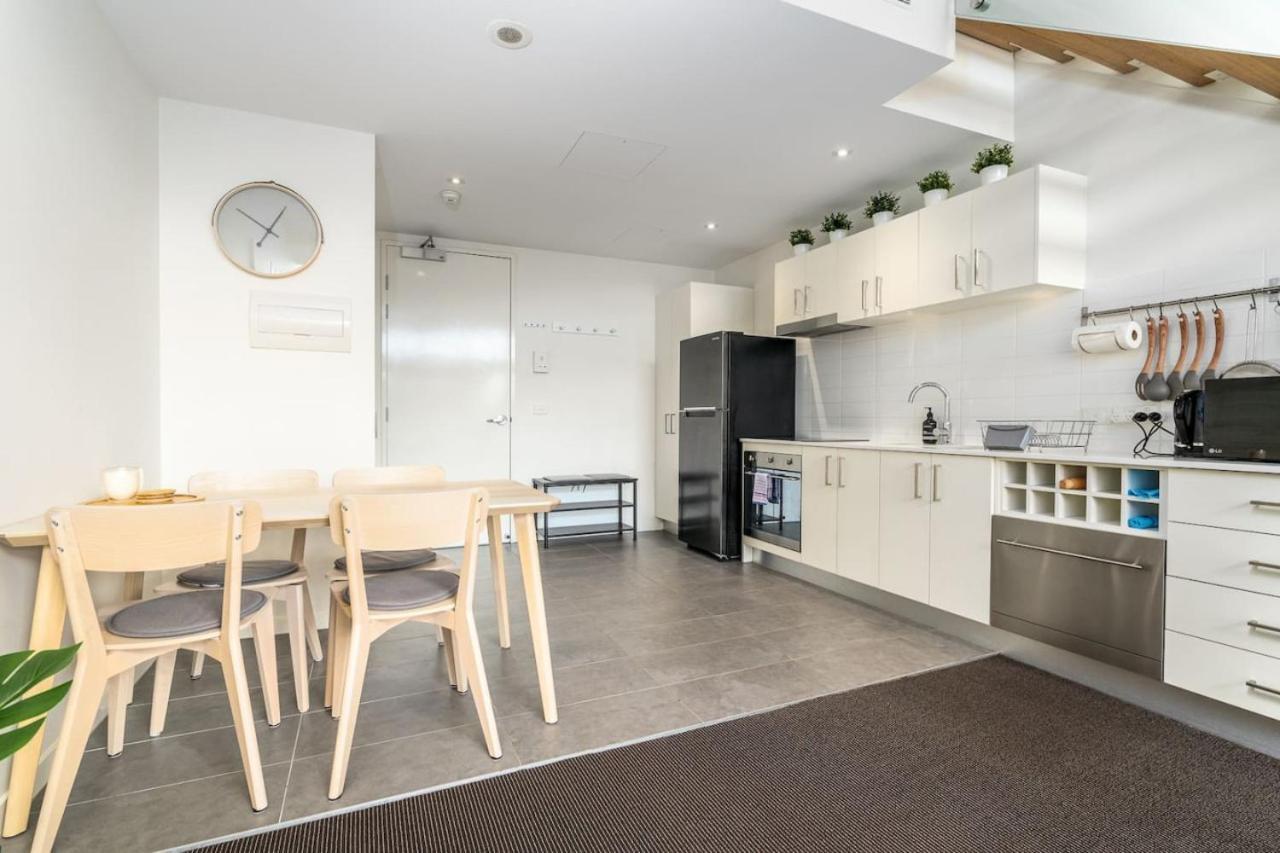 Apartment Bright Loft-style With Gorgeous View Canberra