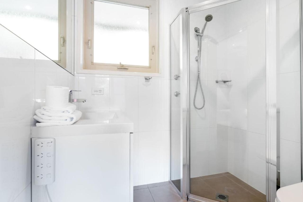 4br 2ba House Nestled In A Quiet Spot In Dickson Holiday home
