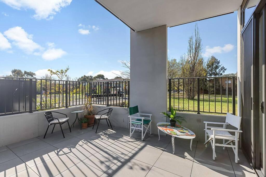 Holiday home Modern Art And Private Entrance & Plenty Free Parking *