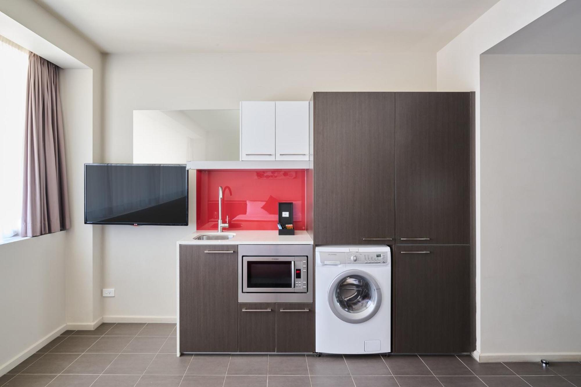 Abode Woden 4* Canberra