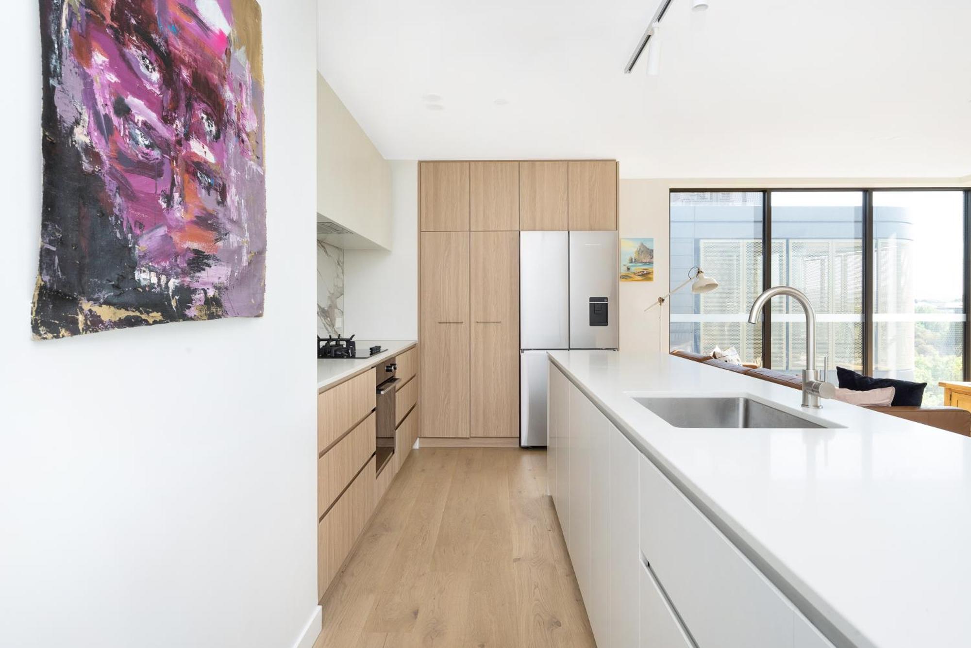 Kashmir - Luxury Floor - Mountain View Apartment Canberra
