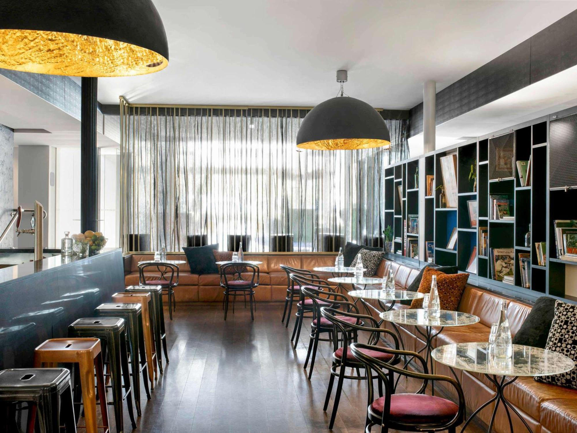 Peppers Gallery Hotel 4*