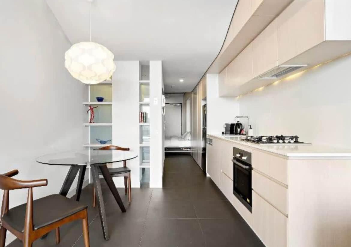 Nishi-execs Couples And Family Retreat Apartment Canberra