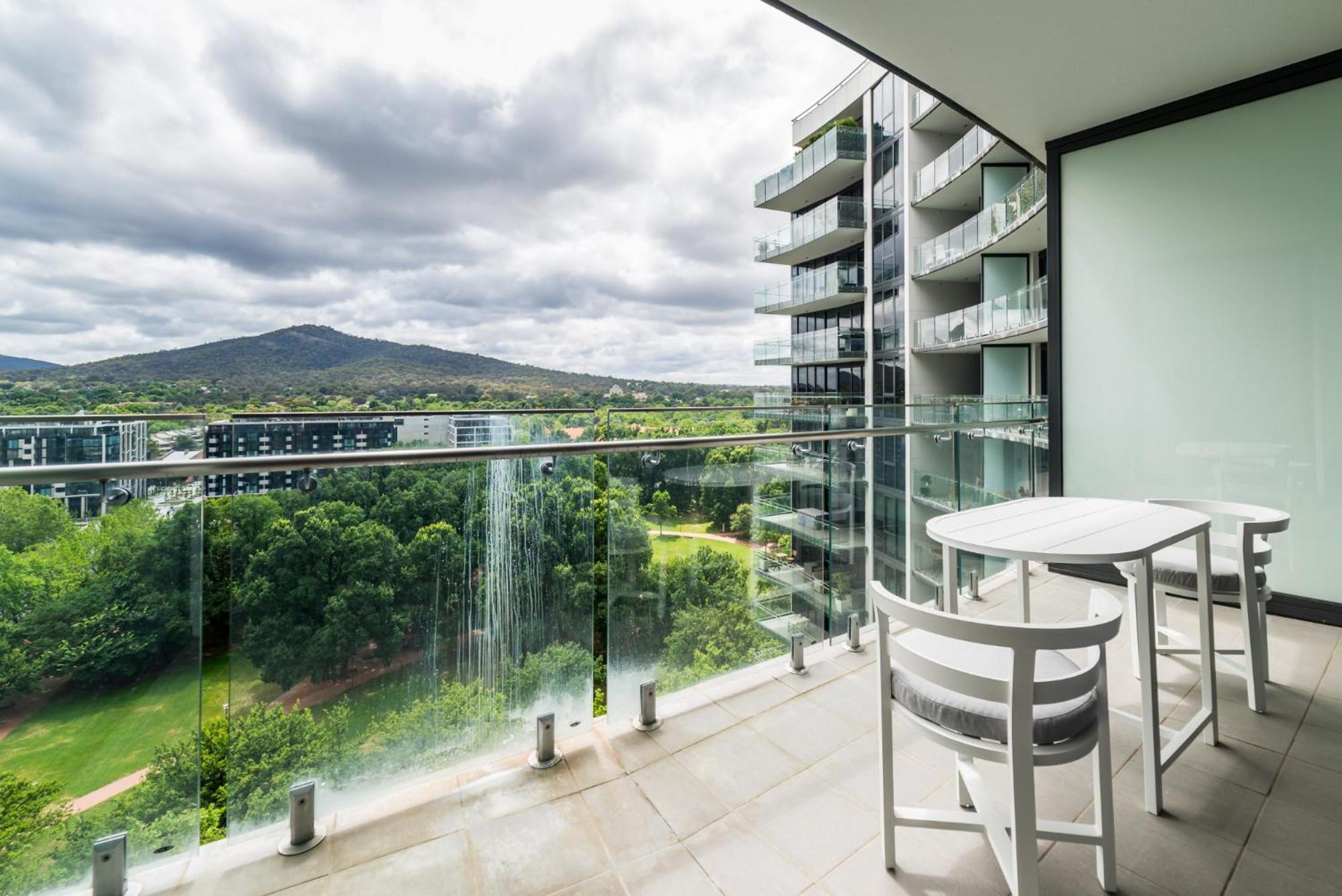 Apartment Executive Balcony In