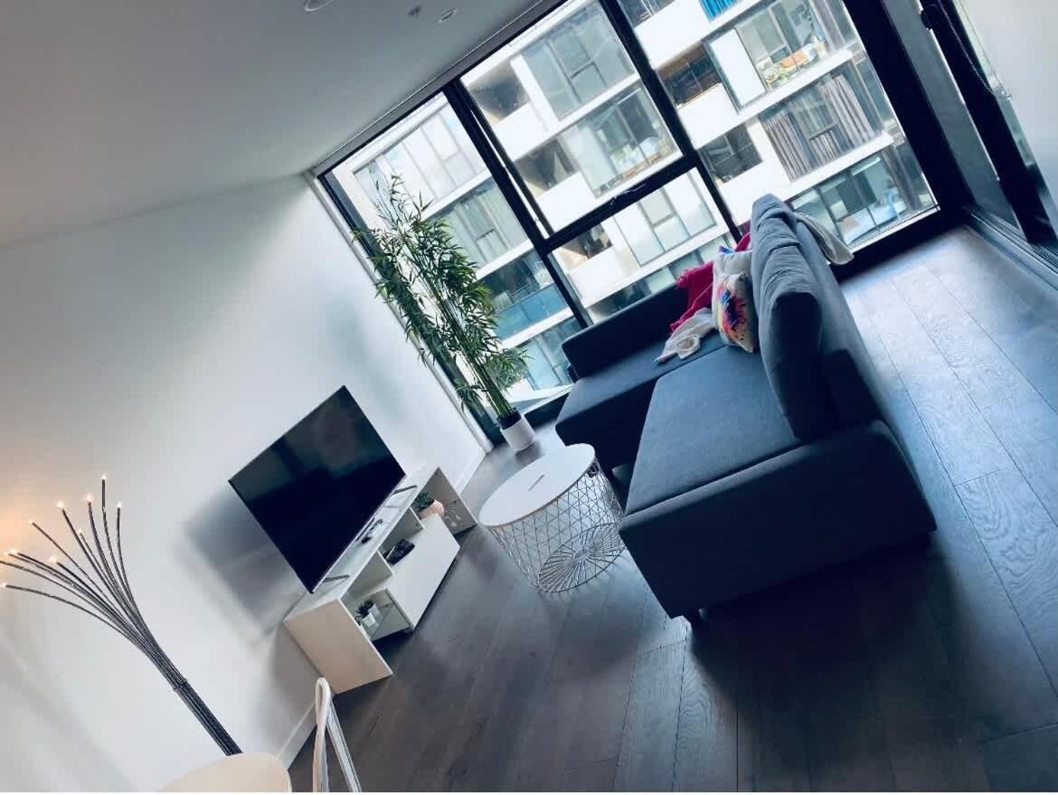 City-self Check In-parking-pool Apartment *