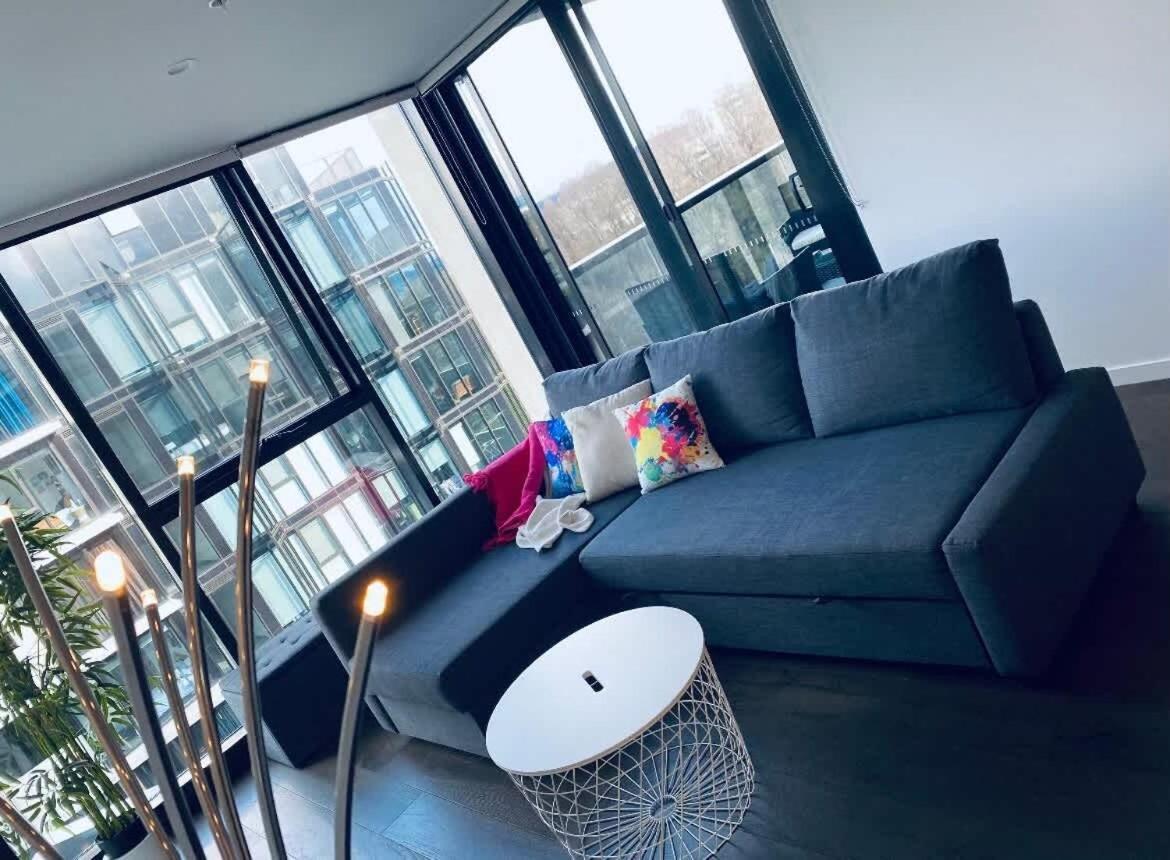 Apartment City-self Check In-parking-pool Canberra