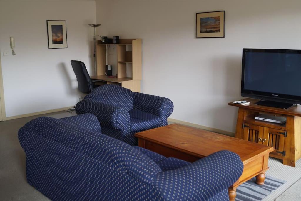 Apartment Vail Next To Coffee Mecca Canberra