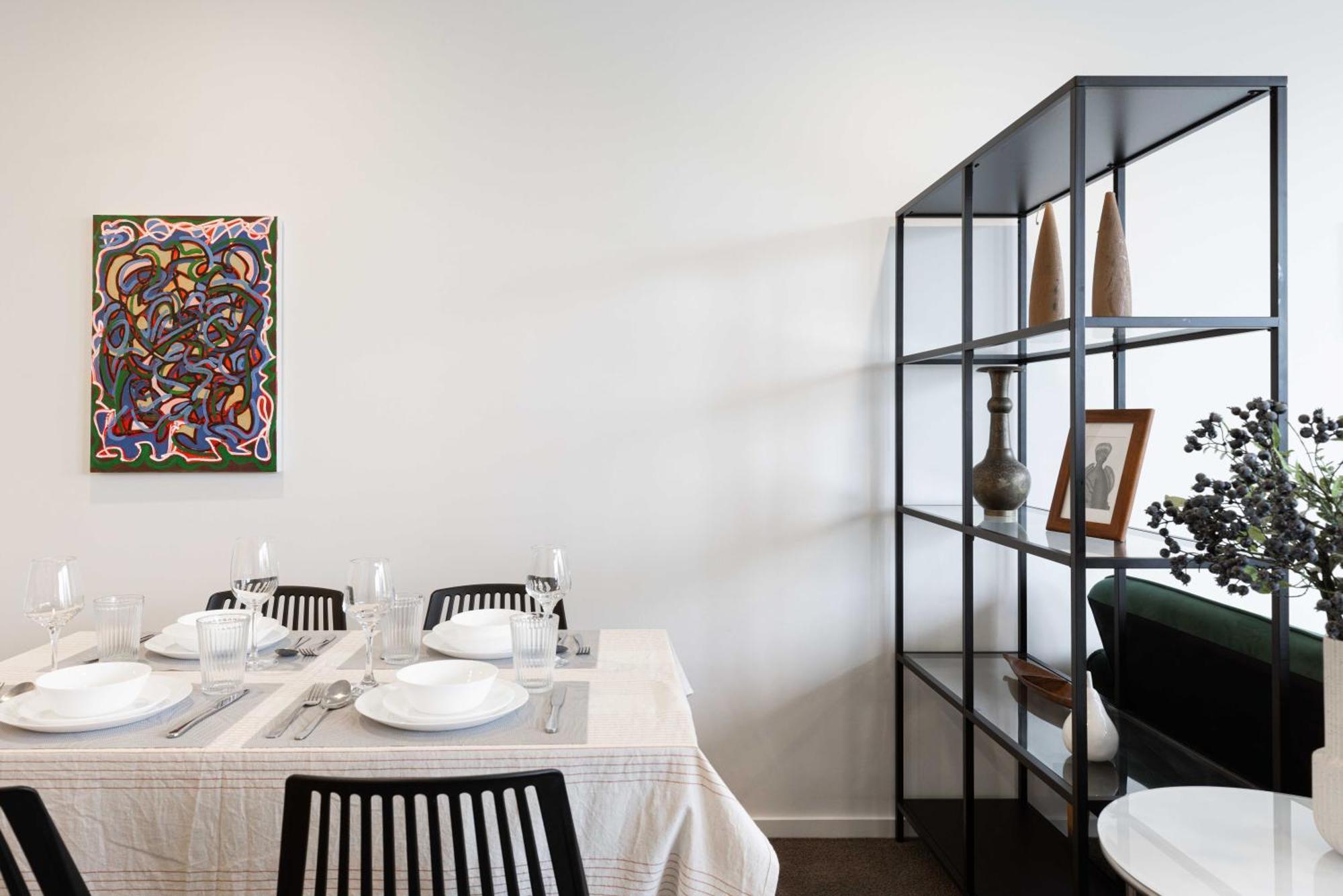 Sunny Blossom Escapes With Free Parking And Pool