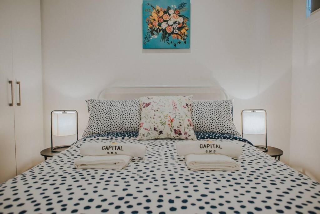 Modern 2 Bedroom At With Free Parking *