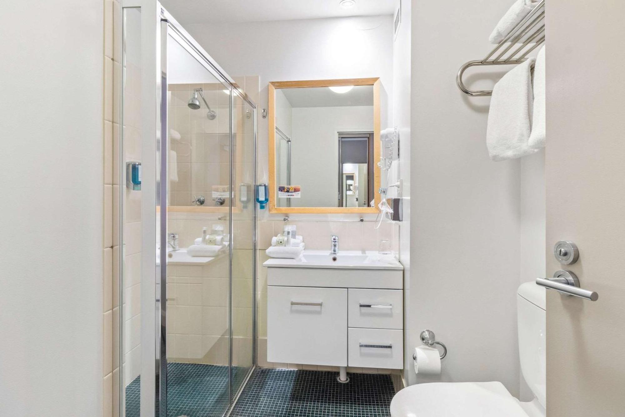 Quality Dickson Hotel 4*
