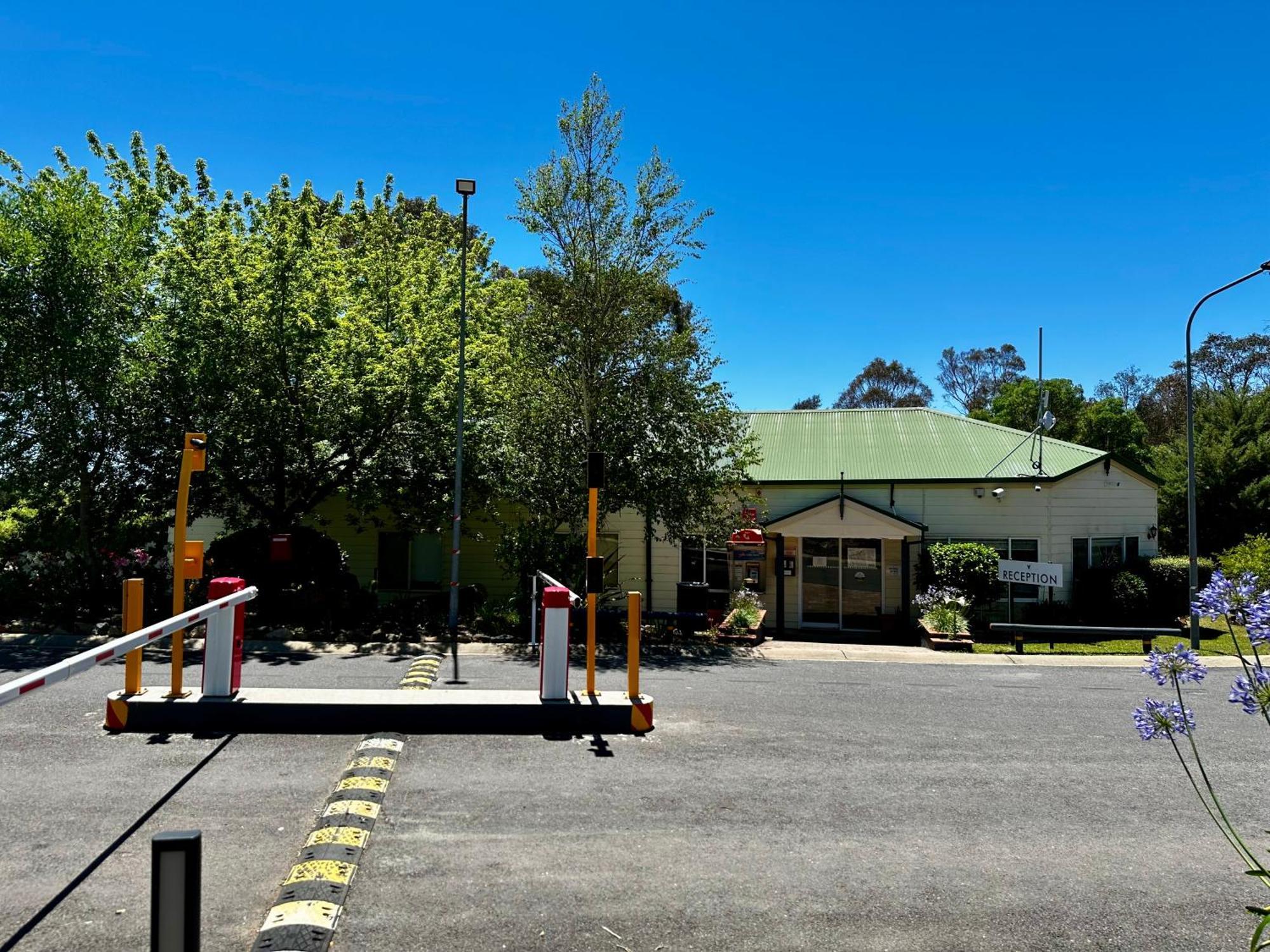 Eaglehawk Park Holiday park *