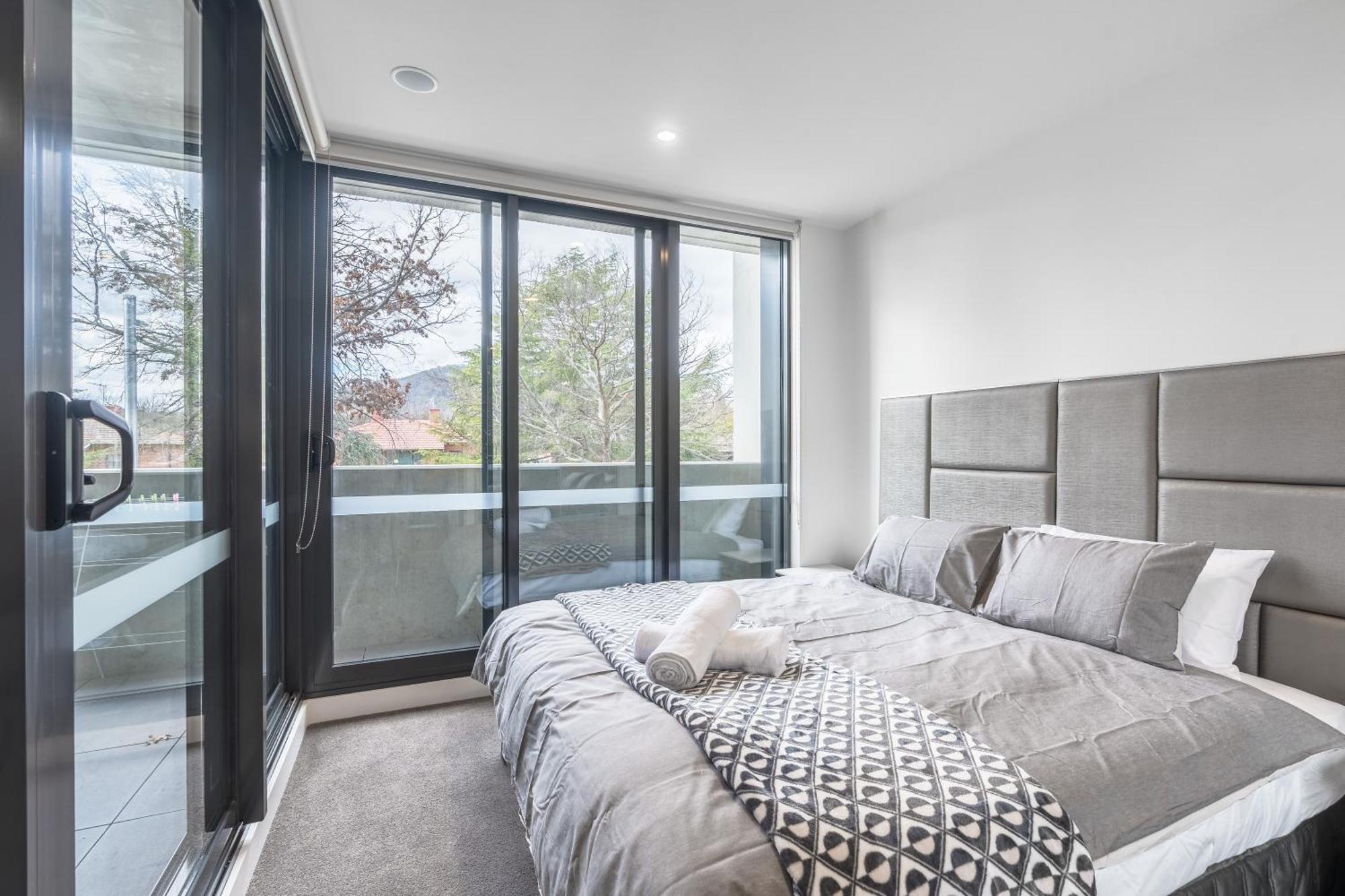Modern Next To Centre Apartment