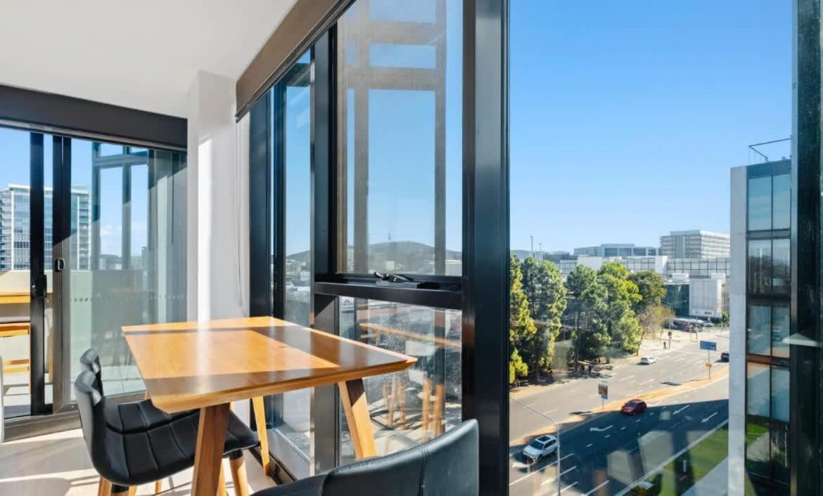 City-views-stylish-2bed2bath *