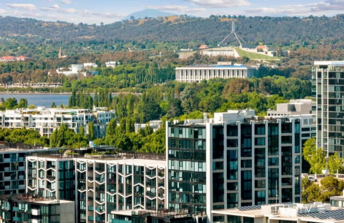 City-views-stylish-2bed2bath Apartment