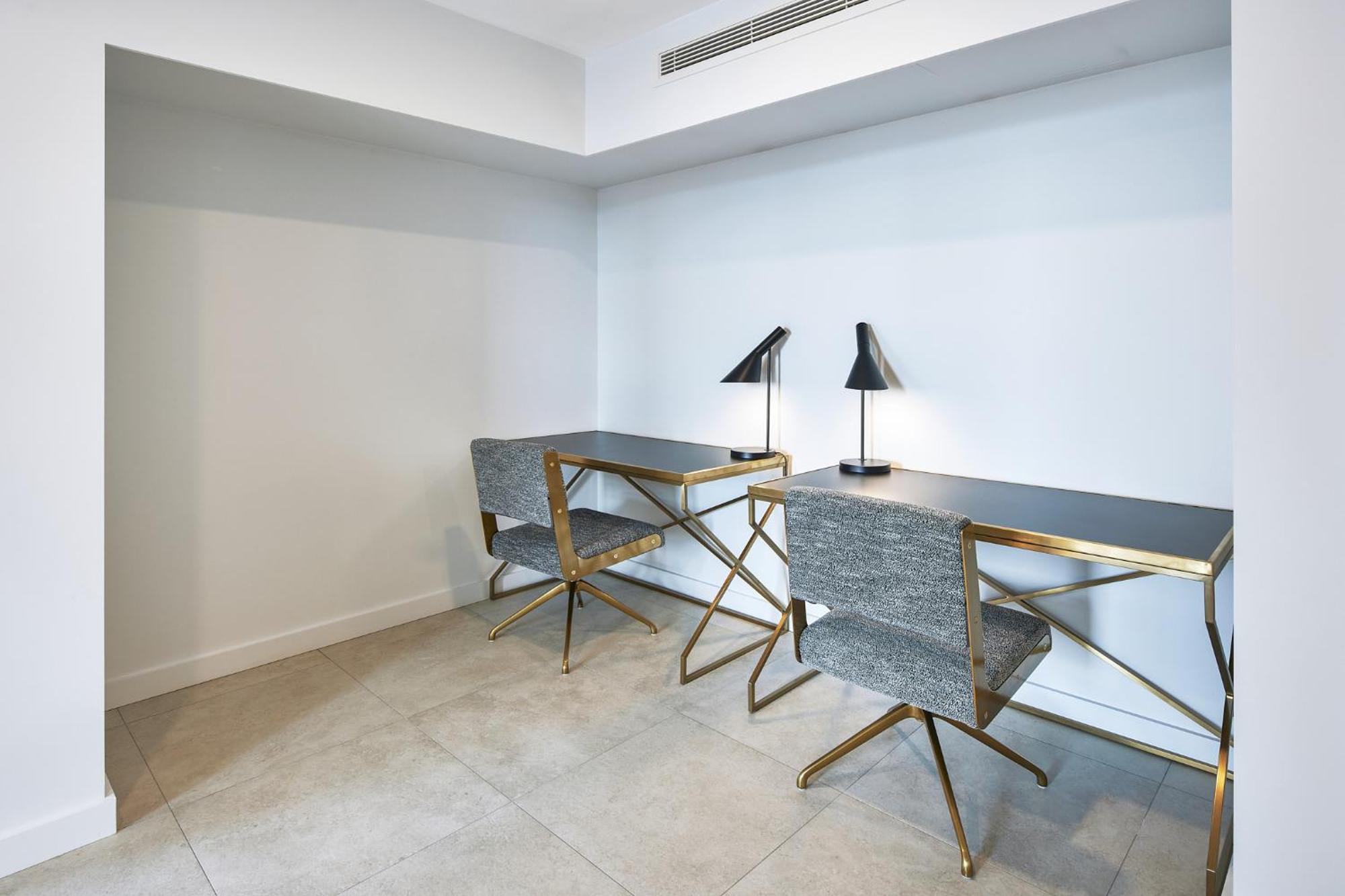 Meriton Suites Canberra