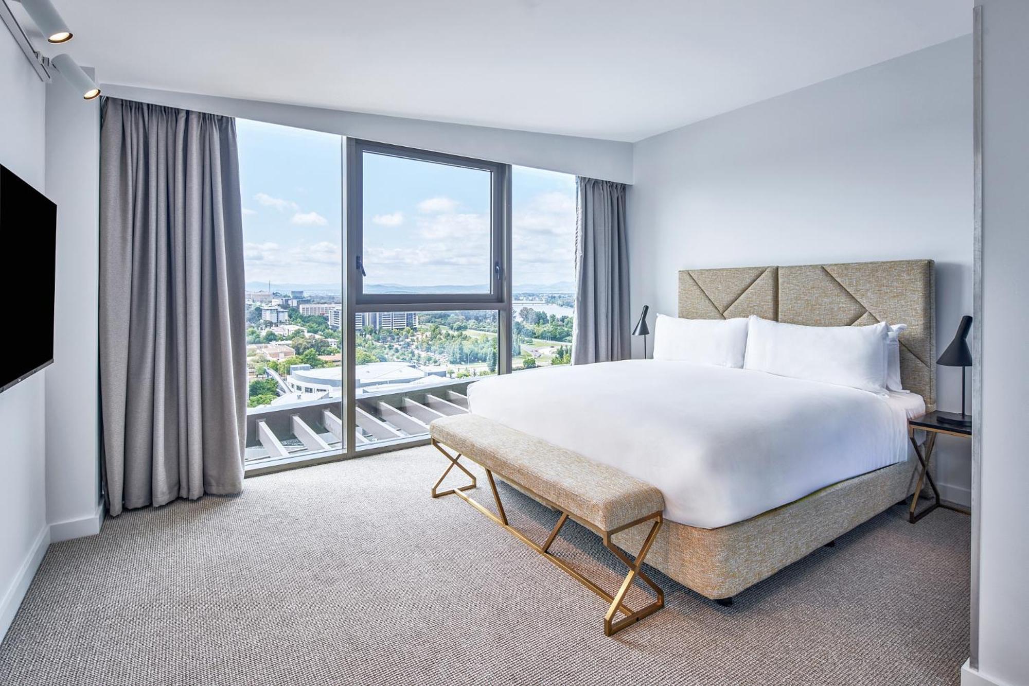 Meriton Suites Aparthotel
