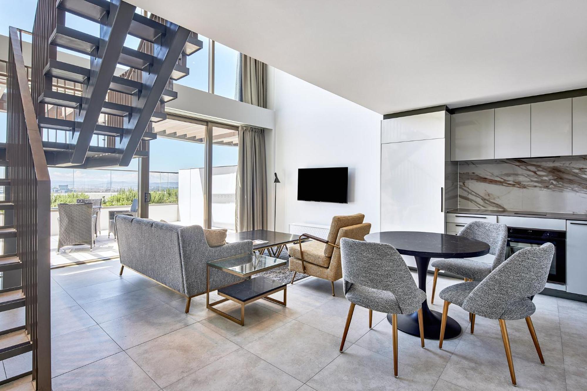 Meriton Suites Aparthotel