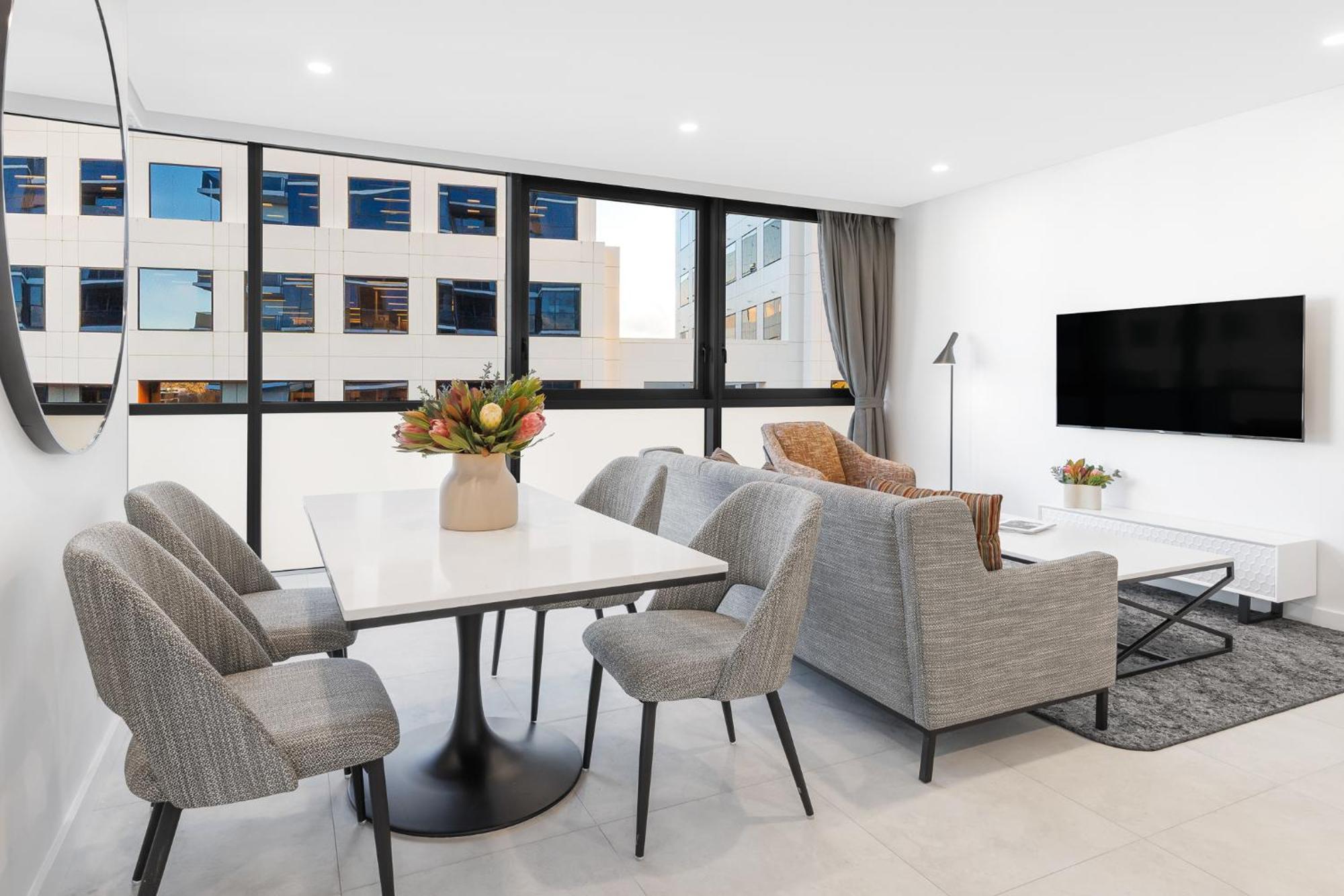 Aparthotel Meriton Suites