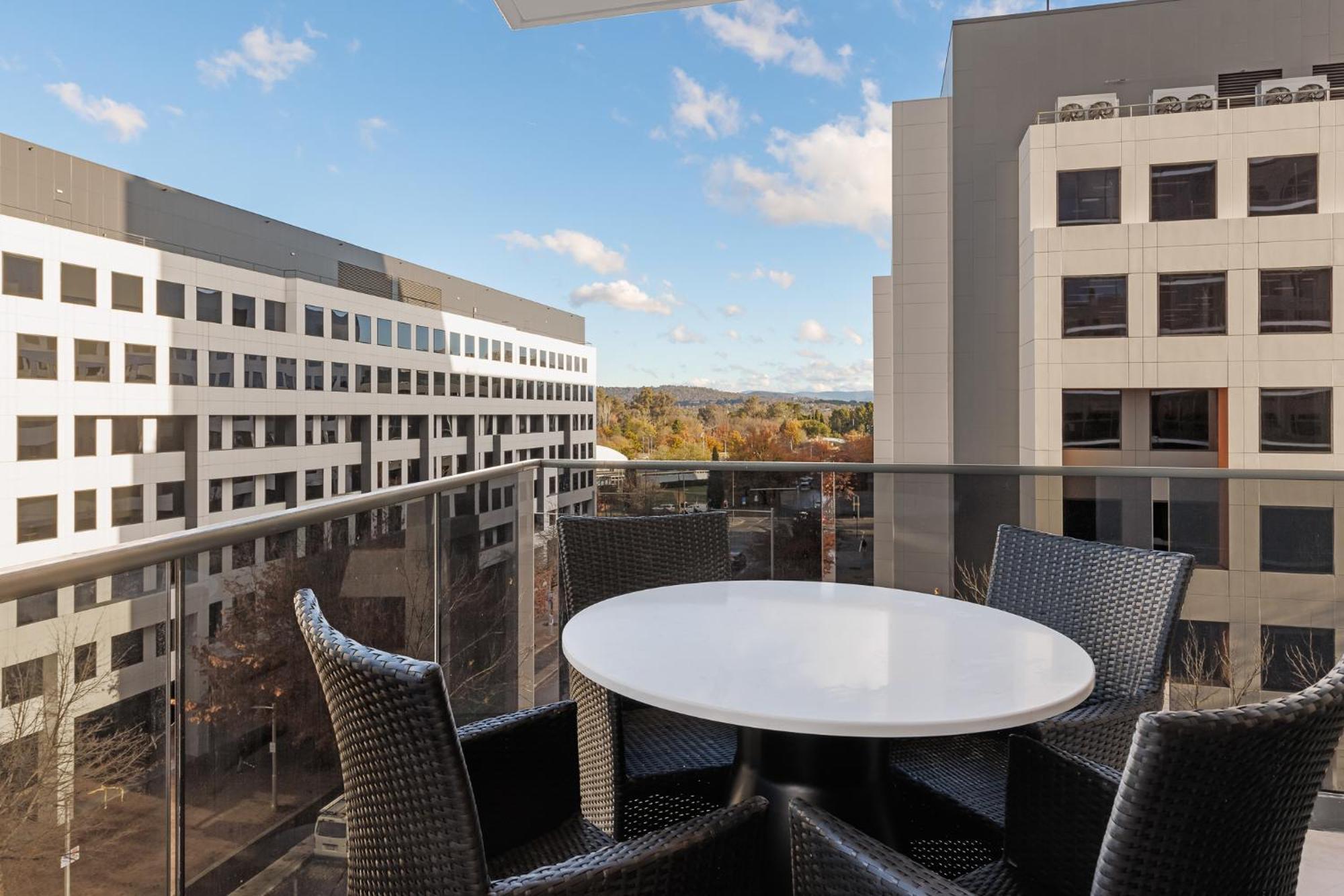 Aparthotel Meriton Suites Canberra