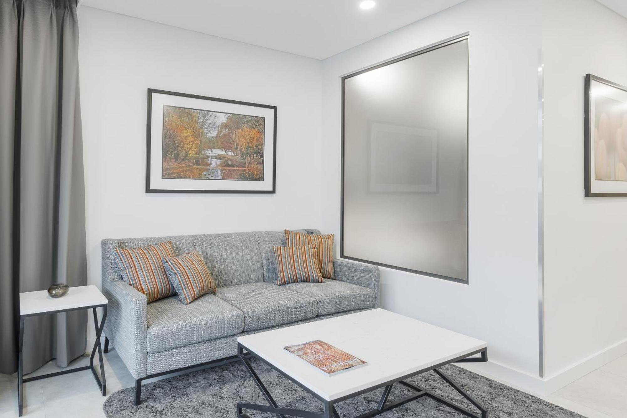 Meriton Suites Aparthotel 5*