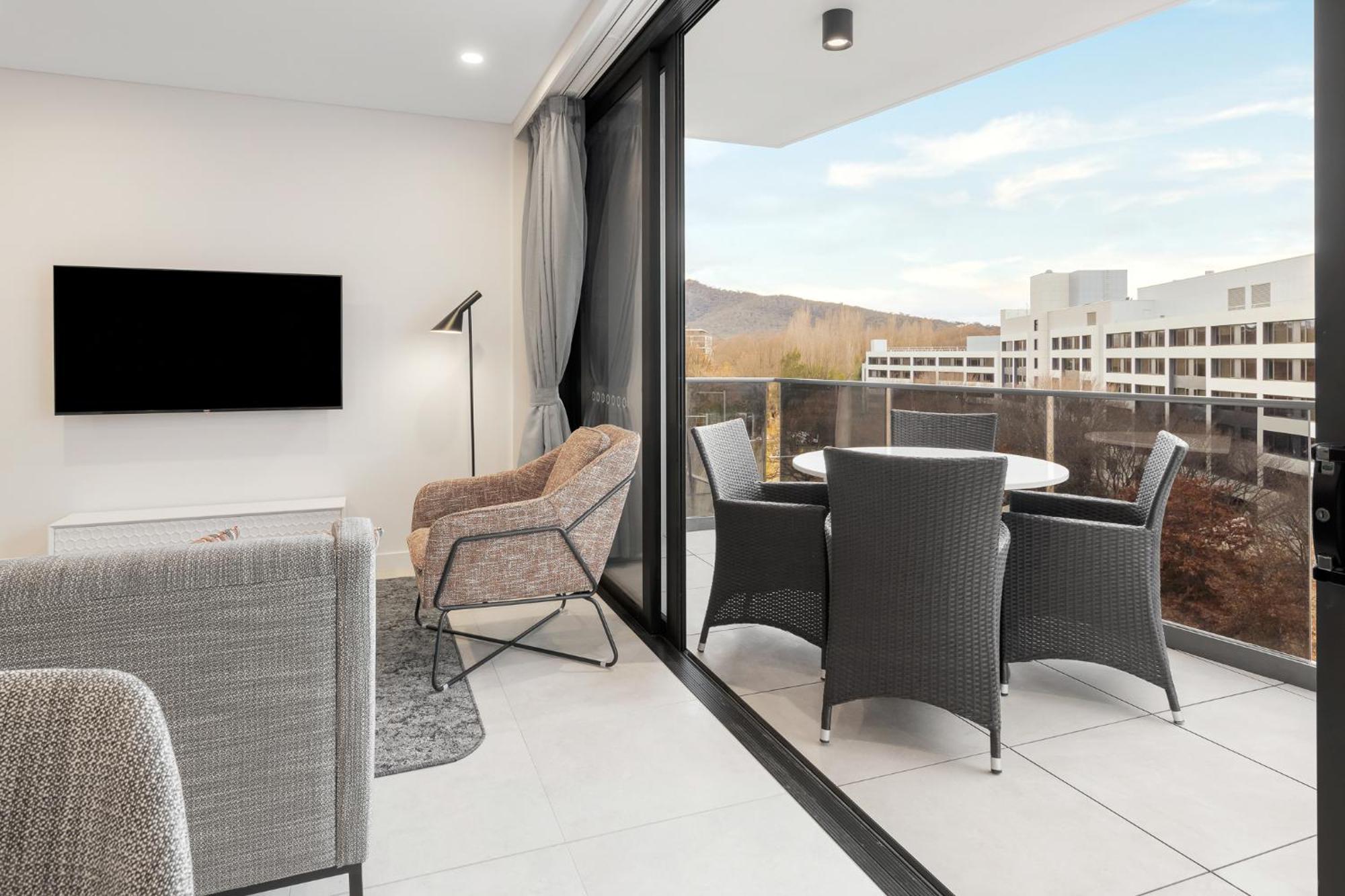 Aparthotel Meriton Suites 5*