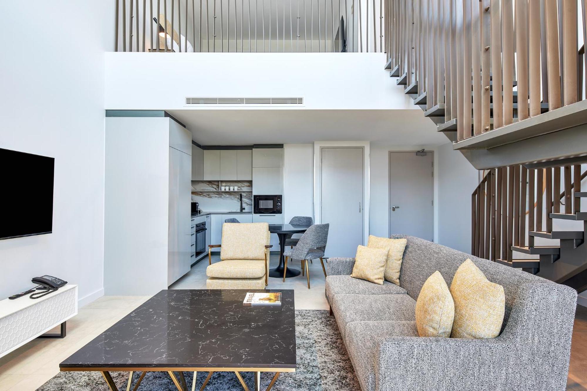 Meriton Suites 5* Canberra