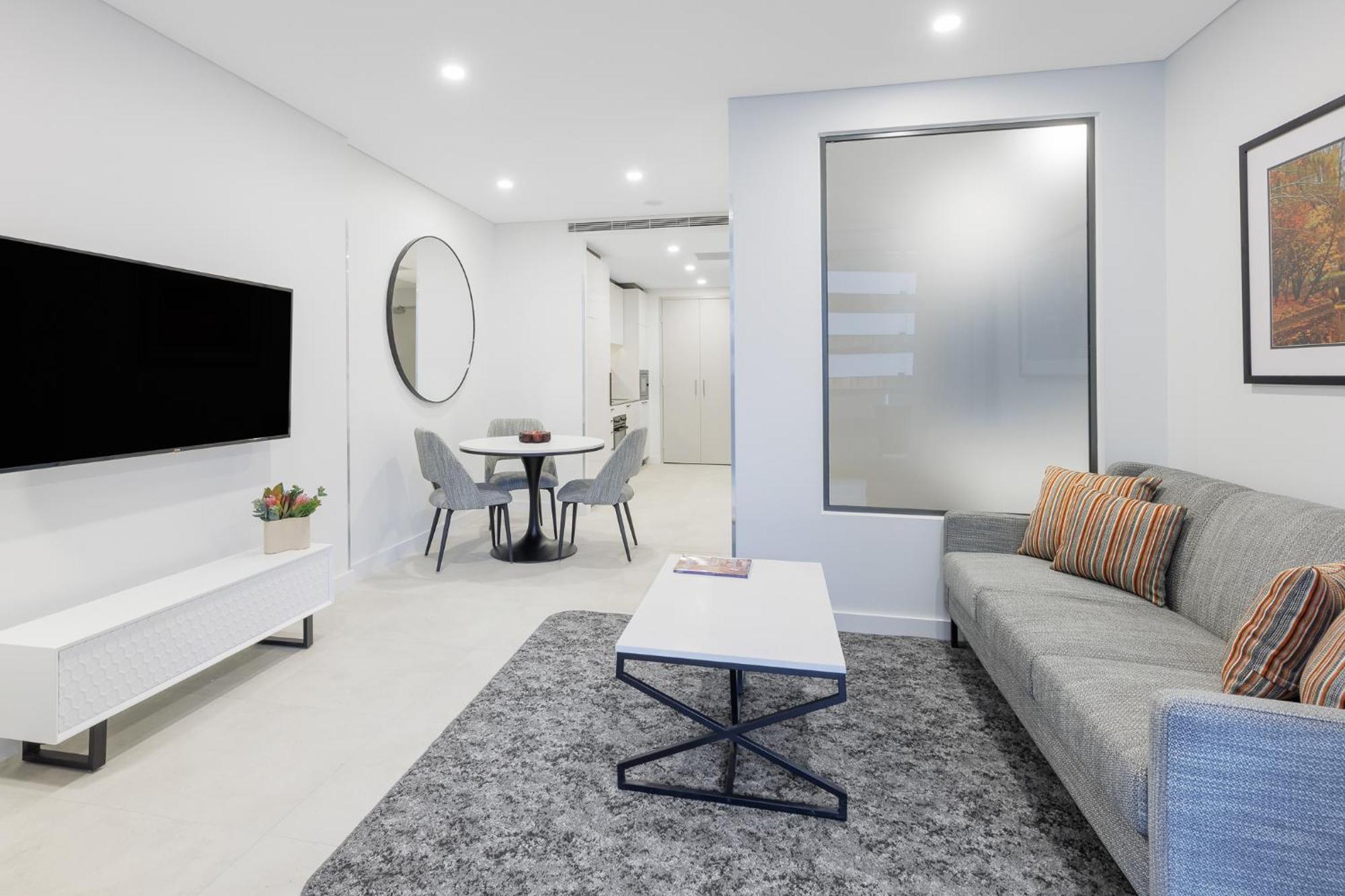 Meriton Suites