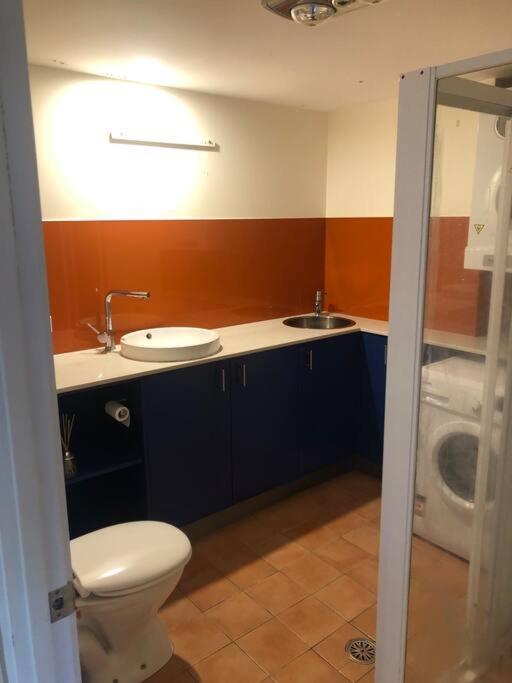 Apartment Top-floor, 3-bedroom Apartment-close To Cbd & Anu *