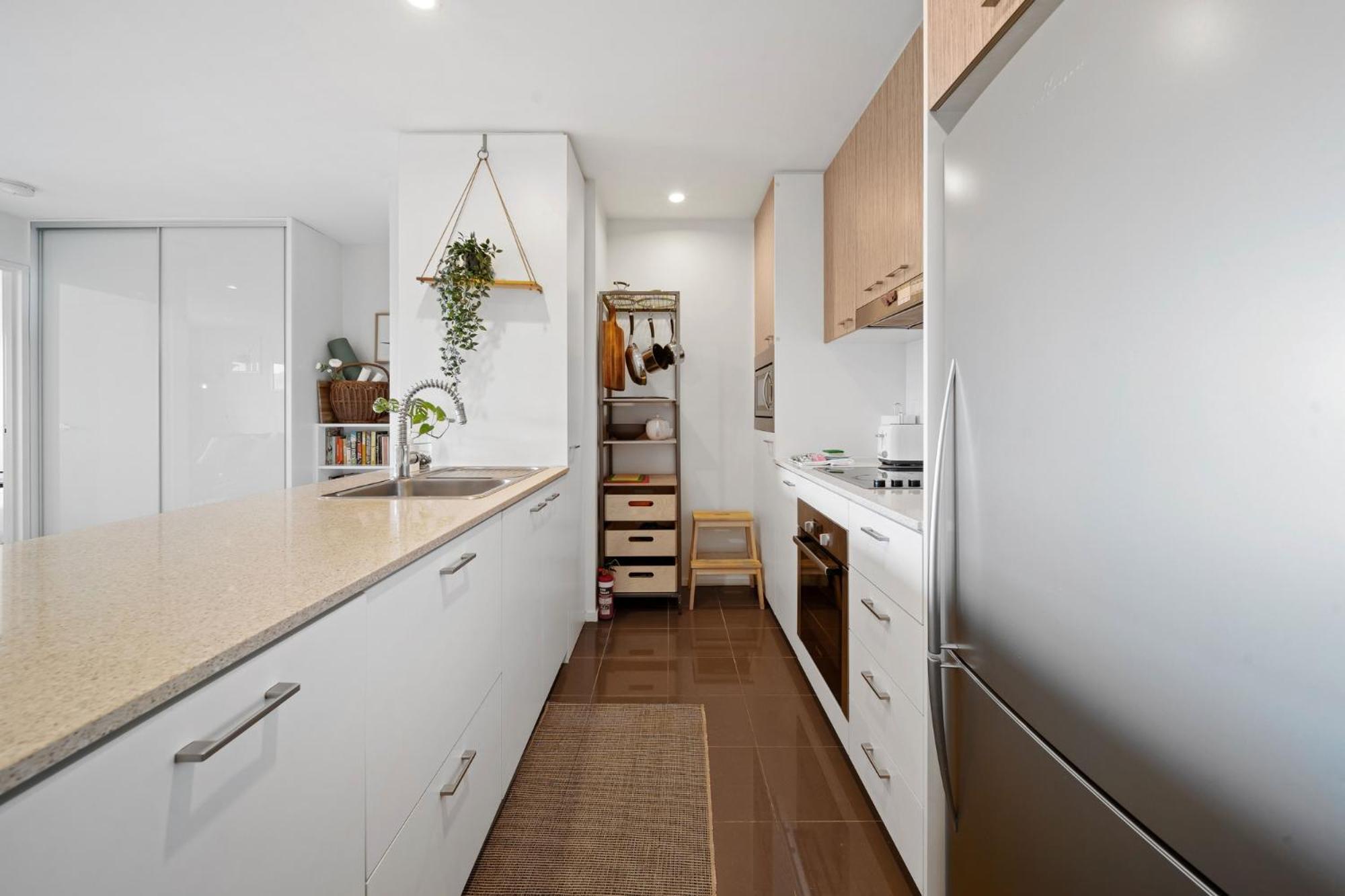 Spacious Inner-city 1-bed In Trendy Braddon * Canberra