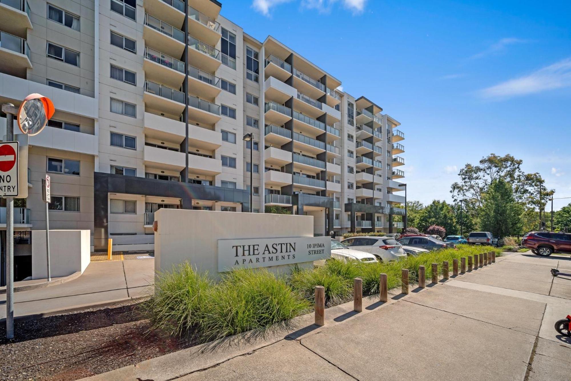 Spacious Inner-city 1-bed In Trendy Braddon