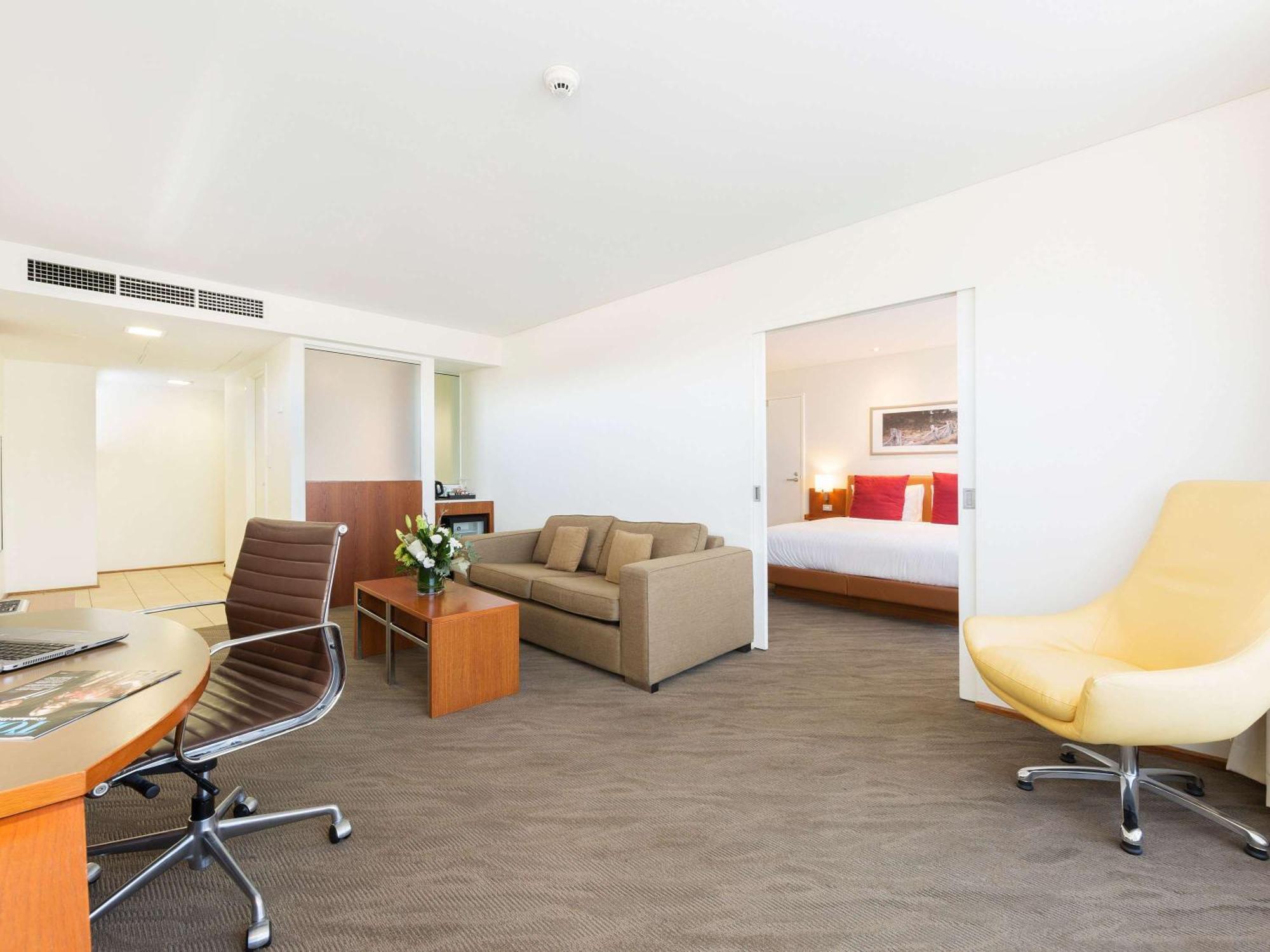 Novotel 4*