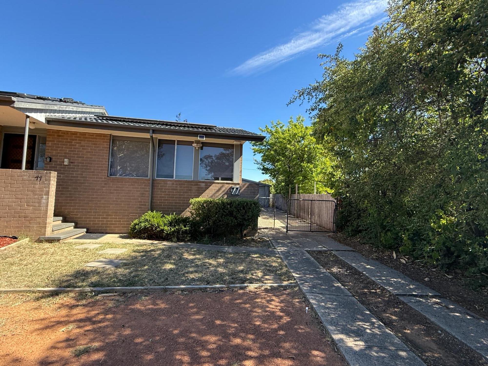 Page 3br House * Canberra