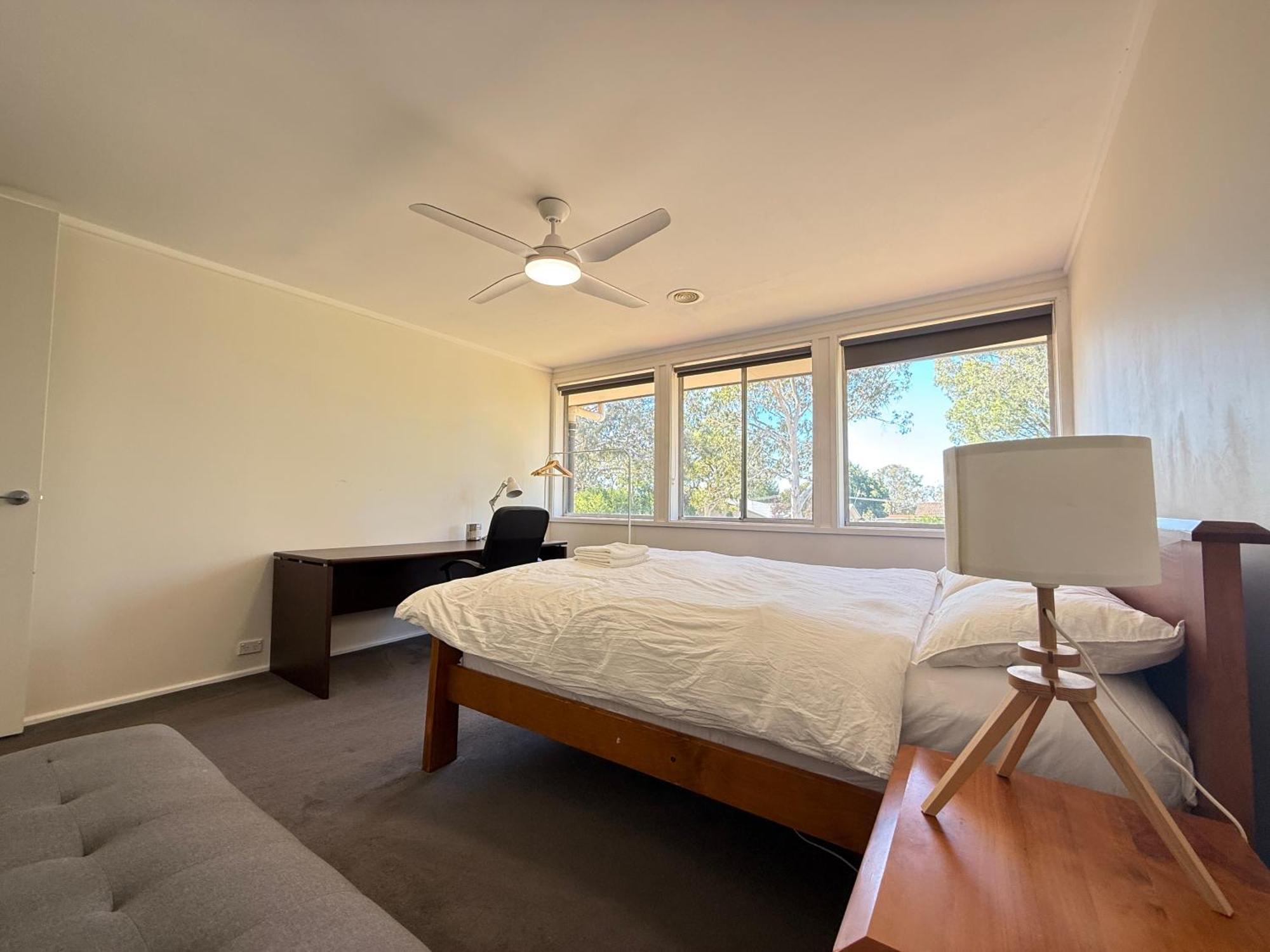 Page 3br House * Canberra