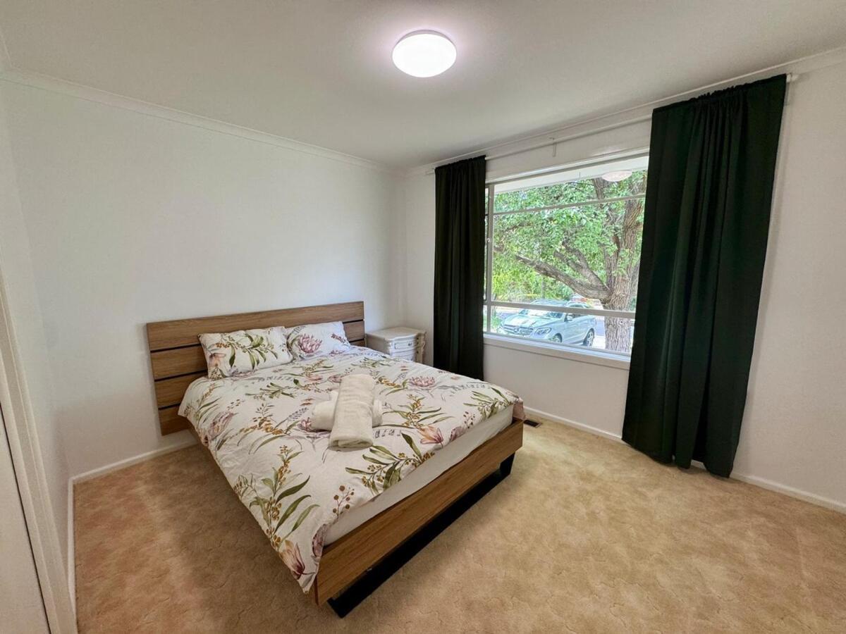 Holiday home Elegant 4br In Red Hill *