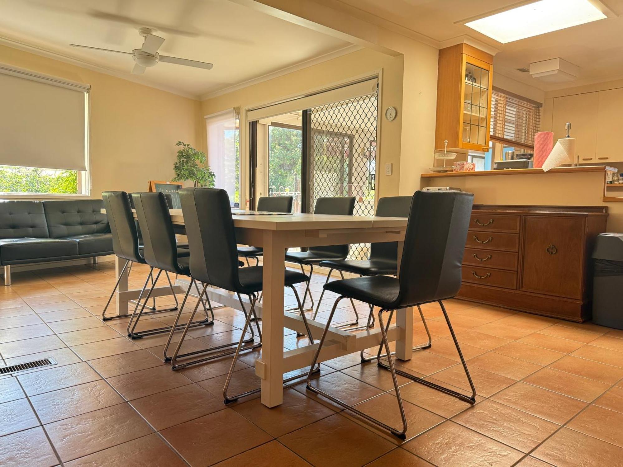 Hawker 4br House *