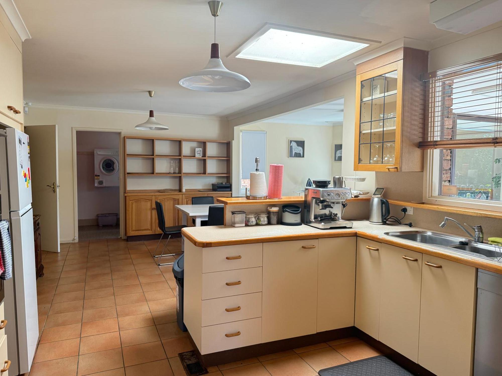 Hawker 4br House Canberra