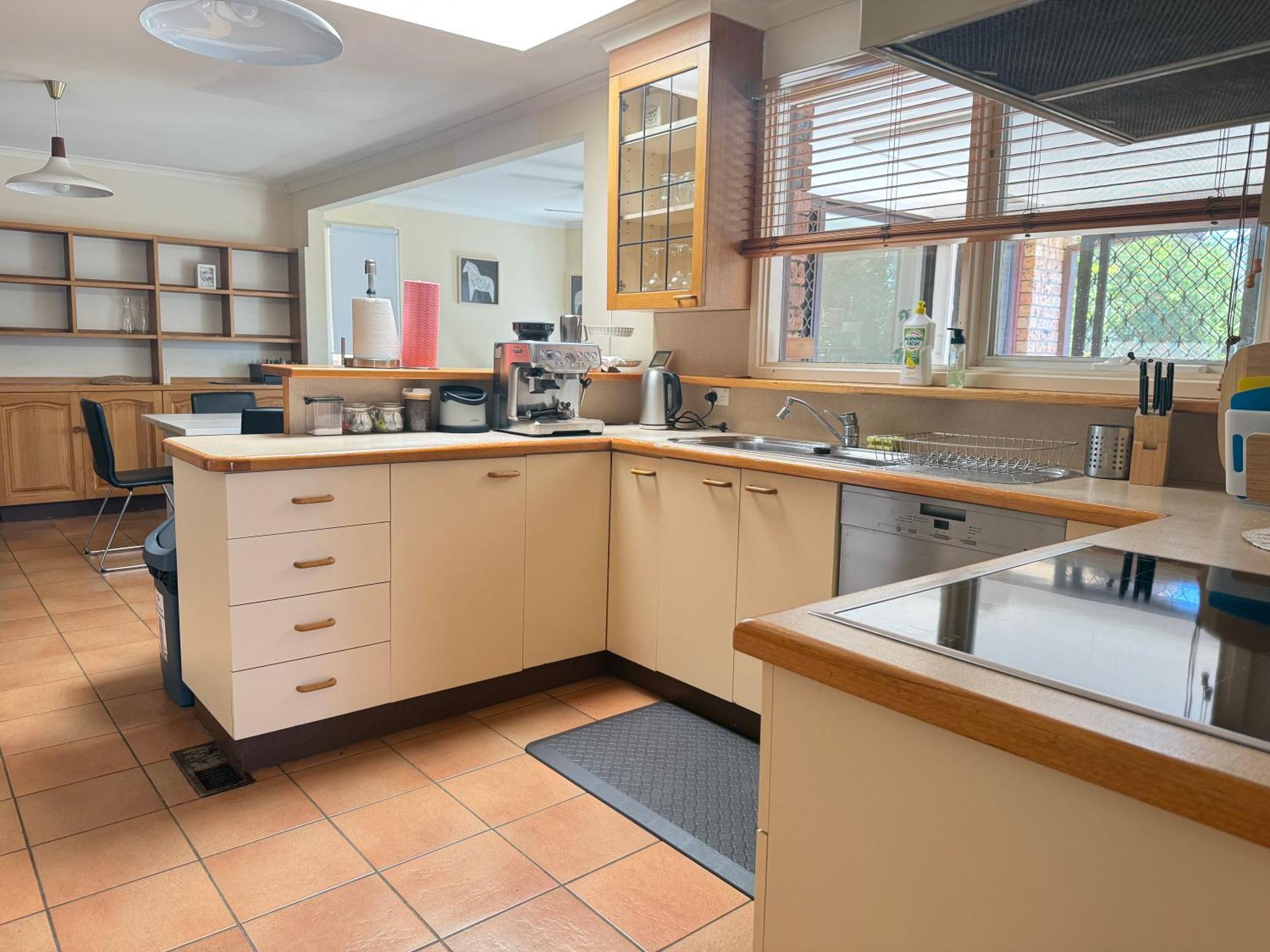 Hawker 4br House Holiday home *