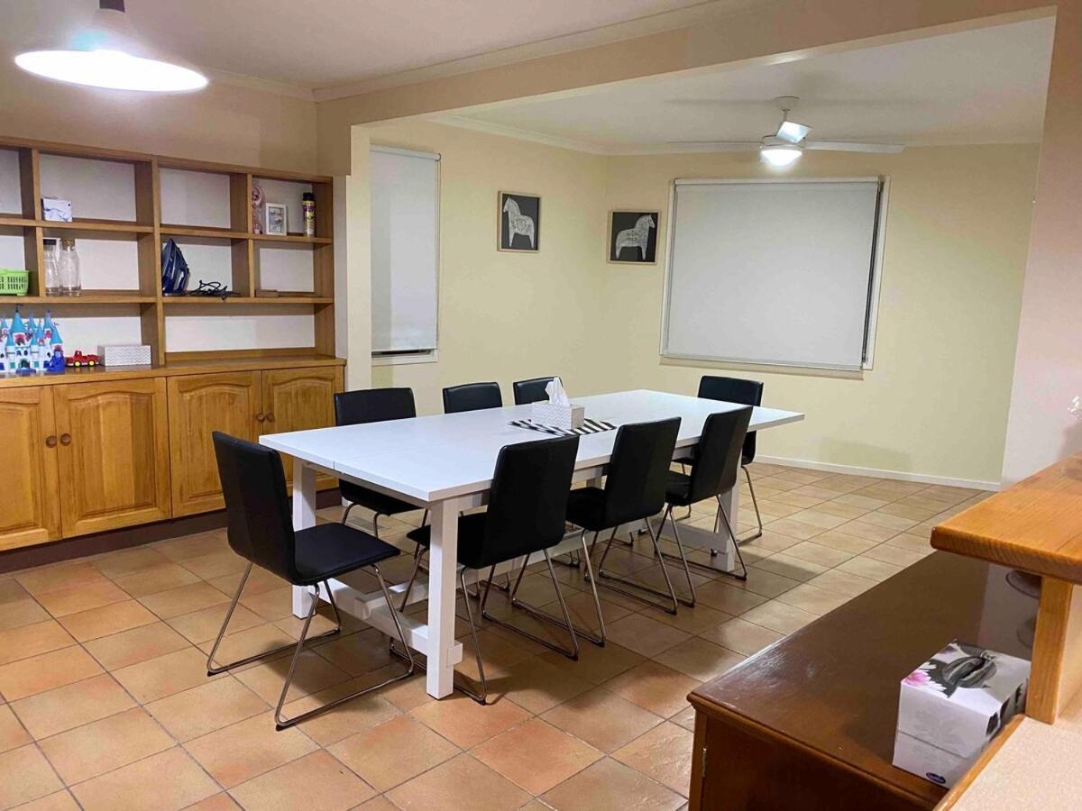 Hawker 4br House Holiday home