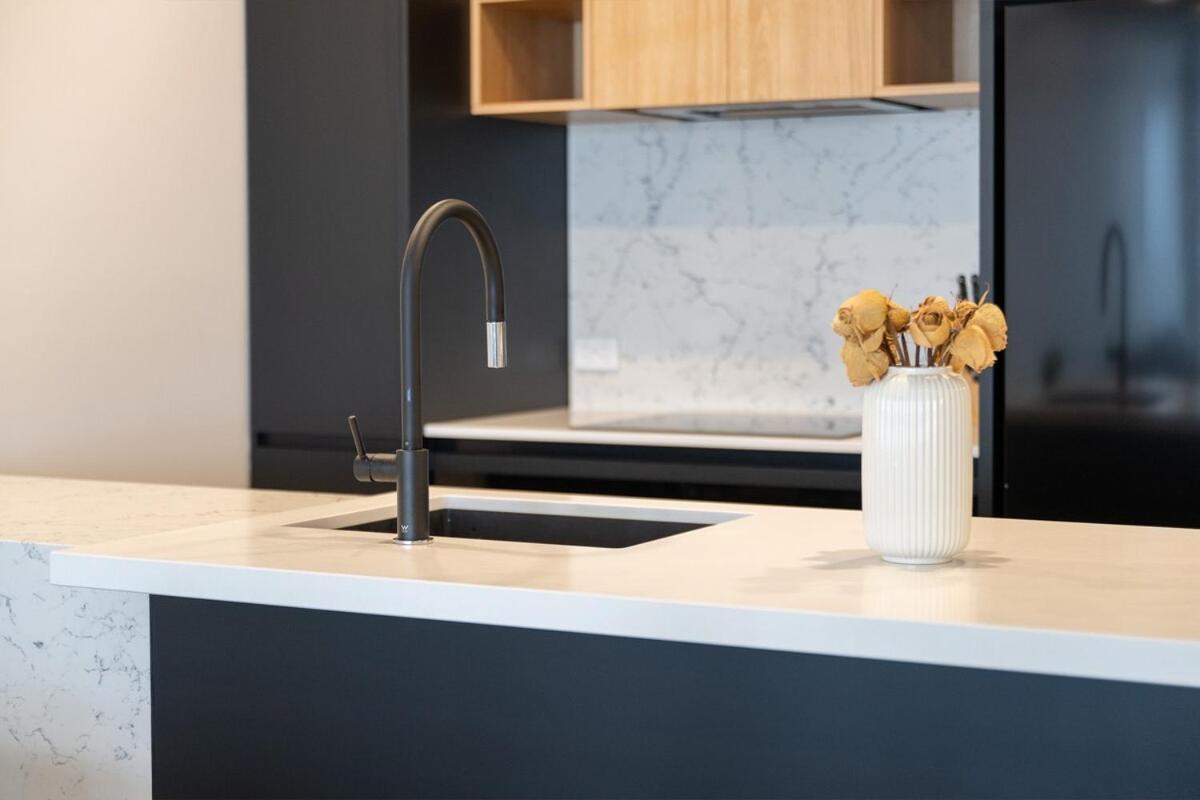 Apartment Modern 2b&2b Retreat Await Canberra
